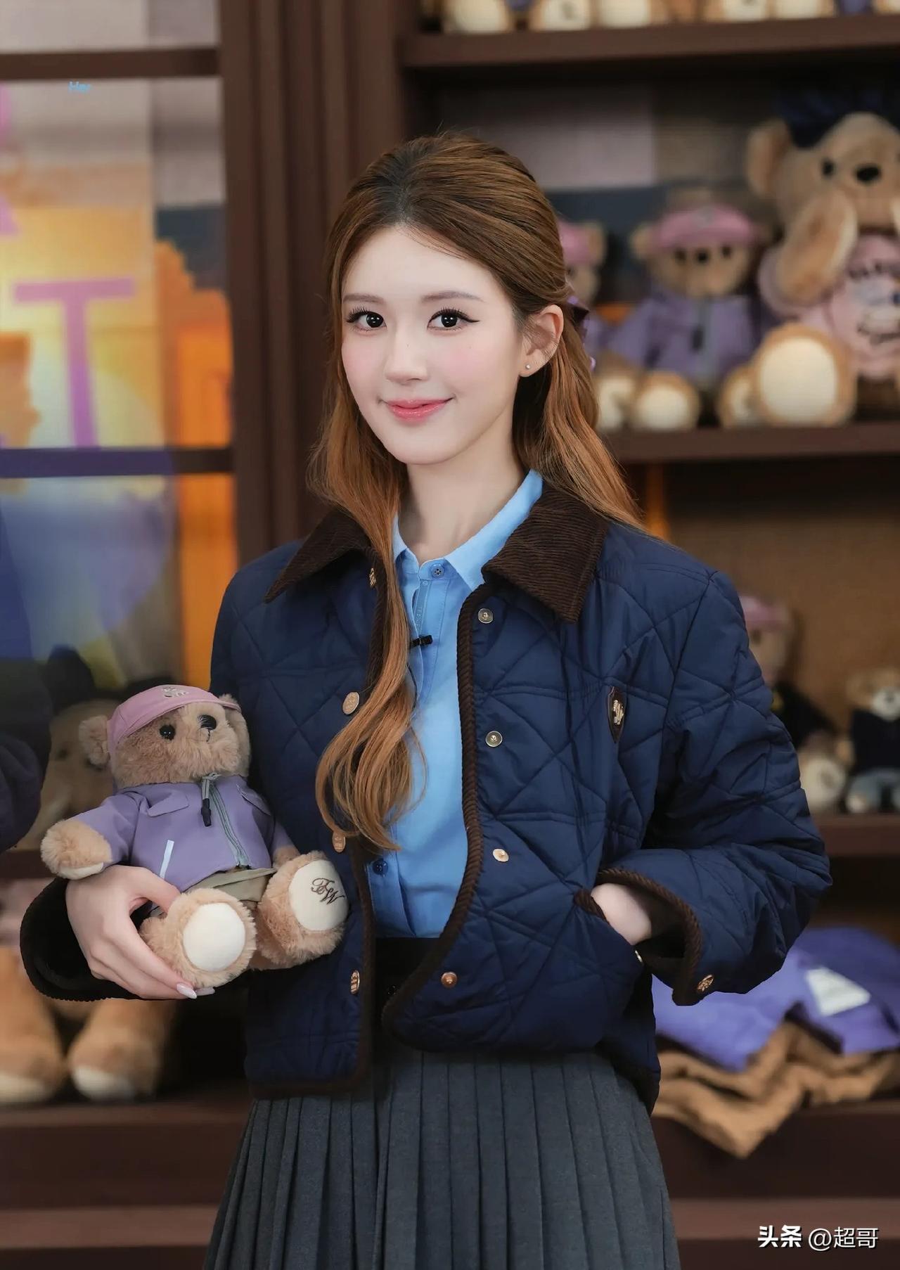 一天两个全球代言！赵露思商务价值断层，甜妹天花板实火

顶流实锤！赵露思 一日官