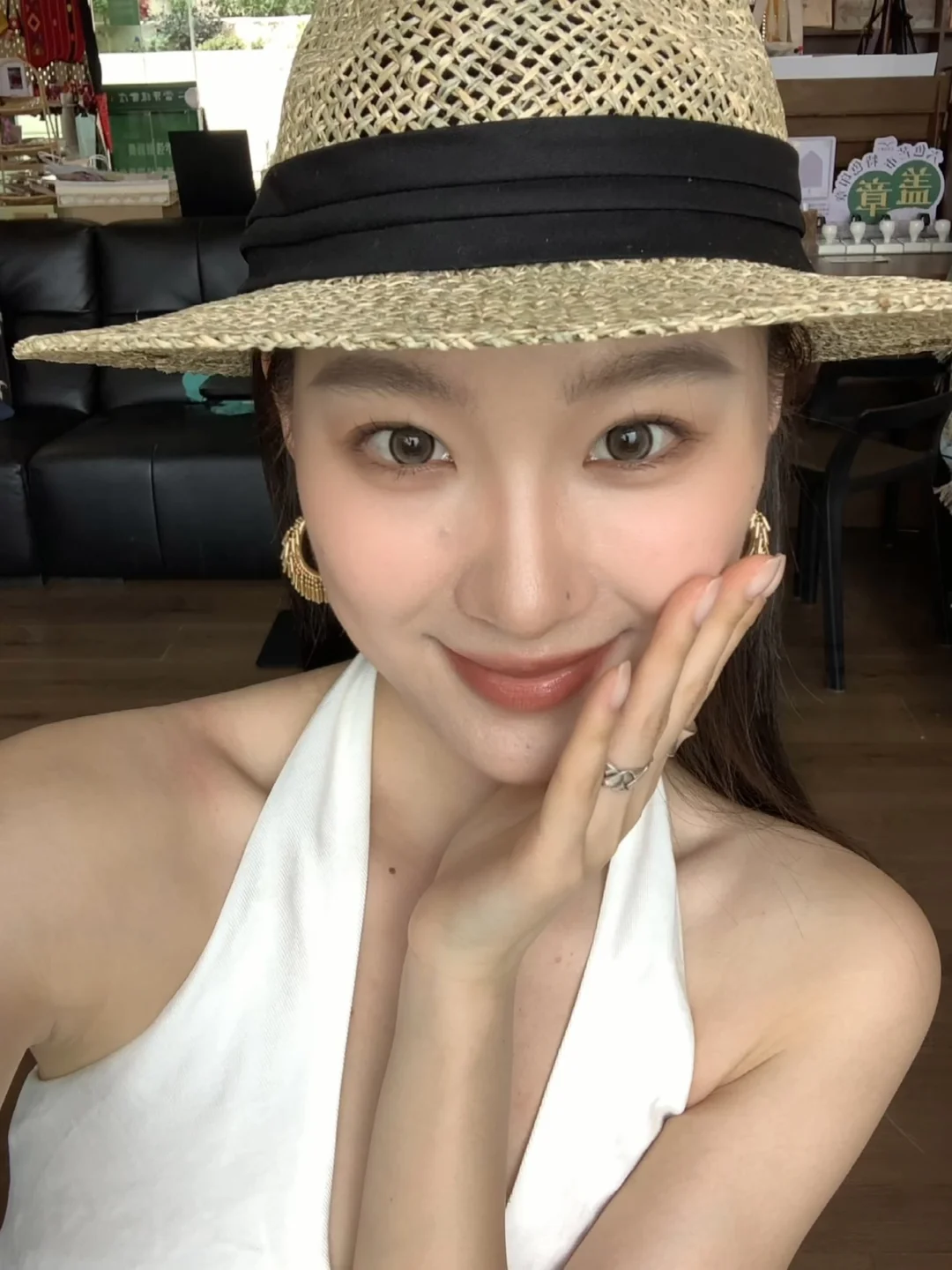 画了一个很满意的妆！！