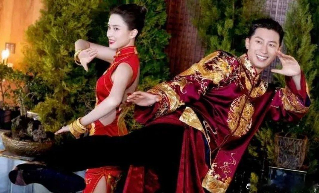 何超莲曾说窦骁搭讪她的招数很low 从土味搭讪到世纪婚礼再到婚变罗生门，两人故事