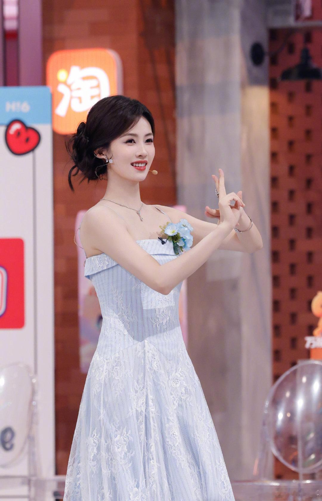 高定造型+搞笑天赋！白鹿今晚空降你好星期六，为《唐宫奇案》打call，美貌与实力