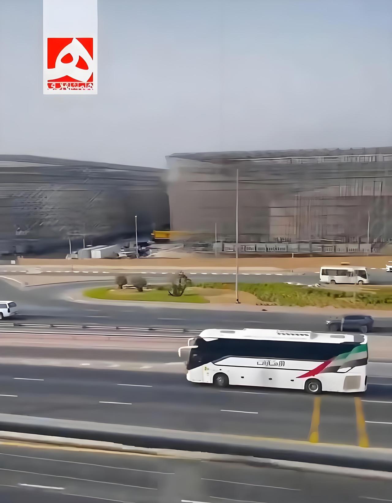 阿联酋给油罐穿上了“铁裤衩” ——巨型防无人机格栅在阿布扎比全面铺开。施工5月启