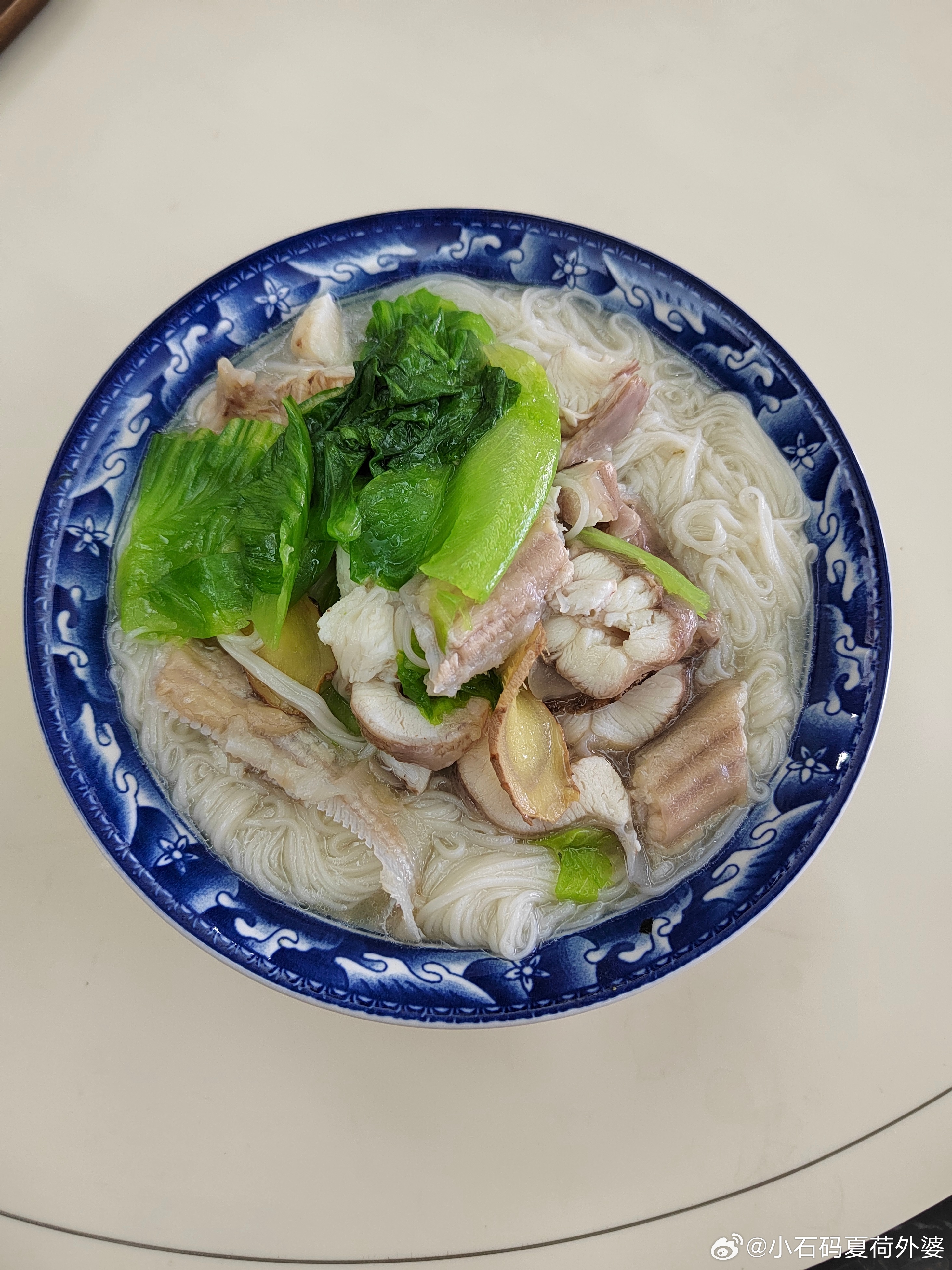 今日早餐，简单但贵，狗尾鲨煮面线。 ​​​
