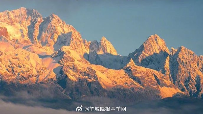 #早安# 没有谁的成功是一蹴而就的，每个人都是通过自己的努力，去决定生活的模样。