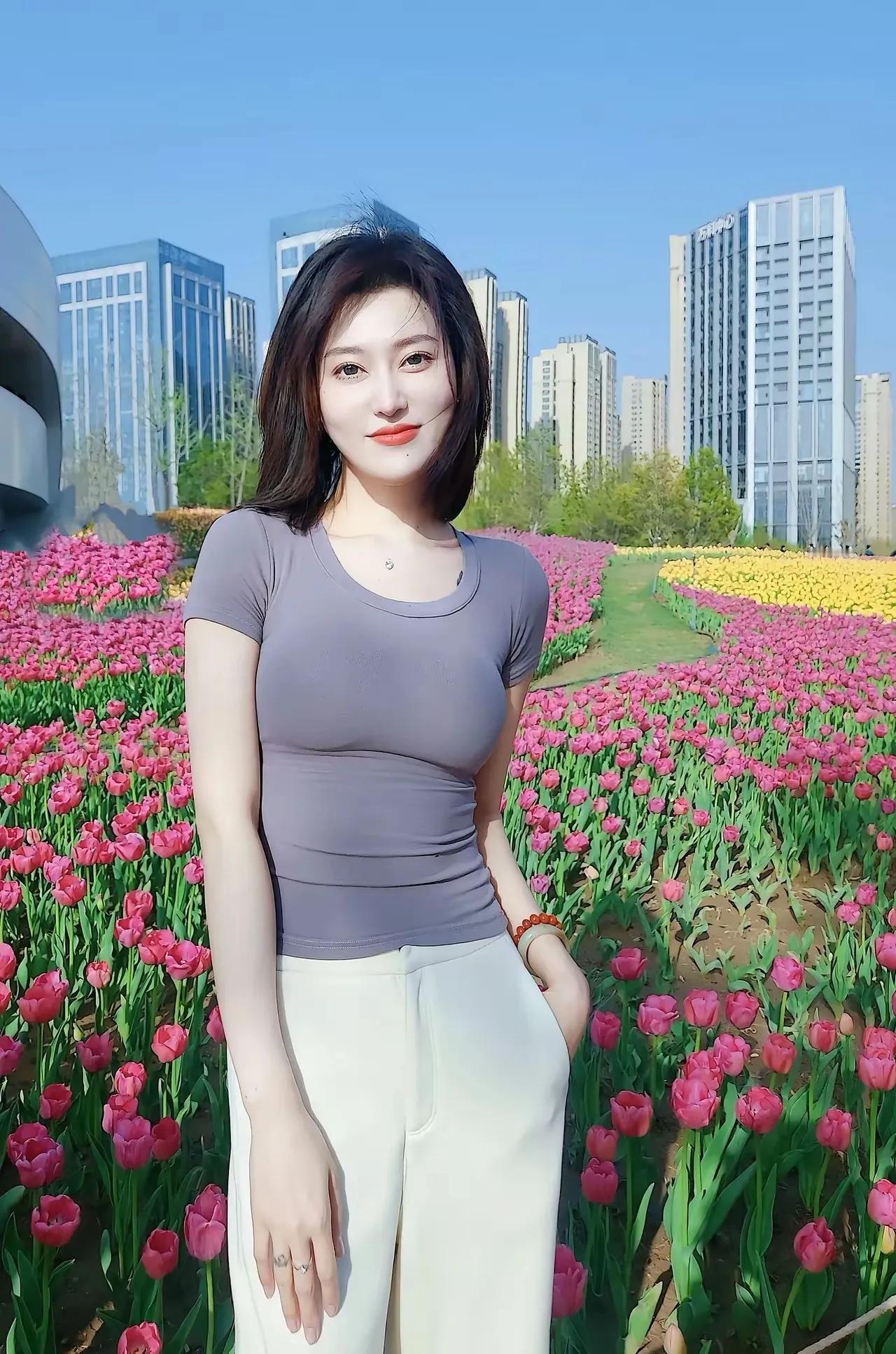 跟你在一起，满满的正能量中年女人真有那么大的魅力吗?