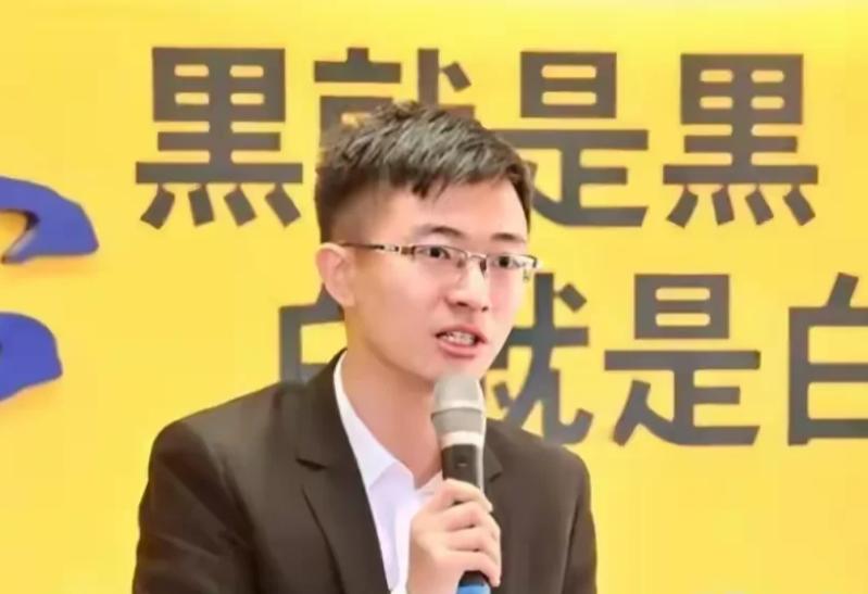 台北市议员侯汉廷直言：大陆对赖清德动手，完全合法合规。

5 月 25 日，台湾