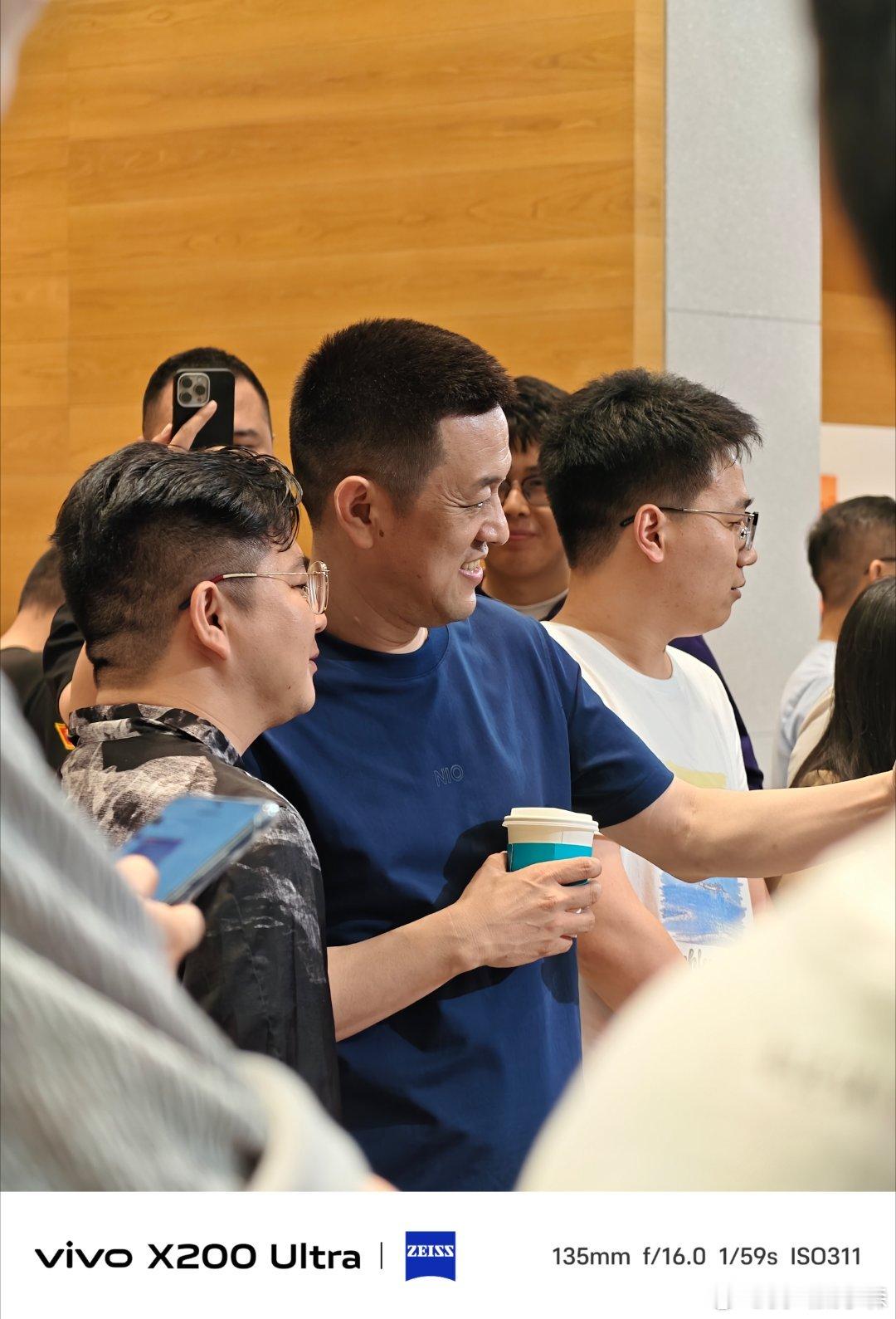 准备返沪​​蔚来标配交流口转换器这招是真的高，也都别吵了，给你，但你觉得没用可以