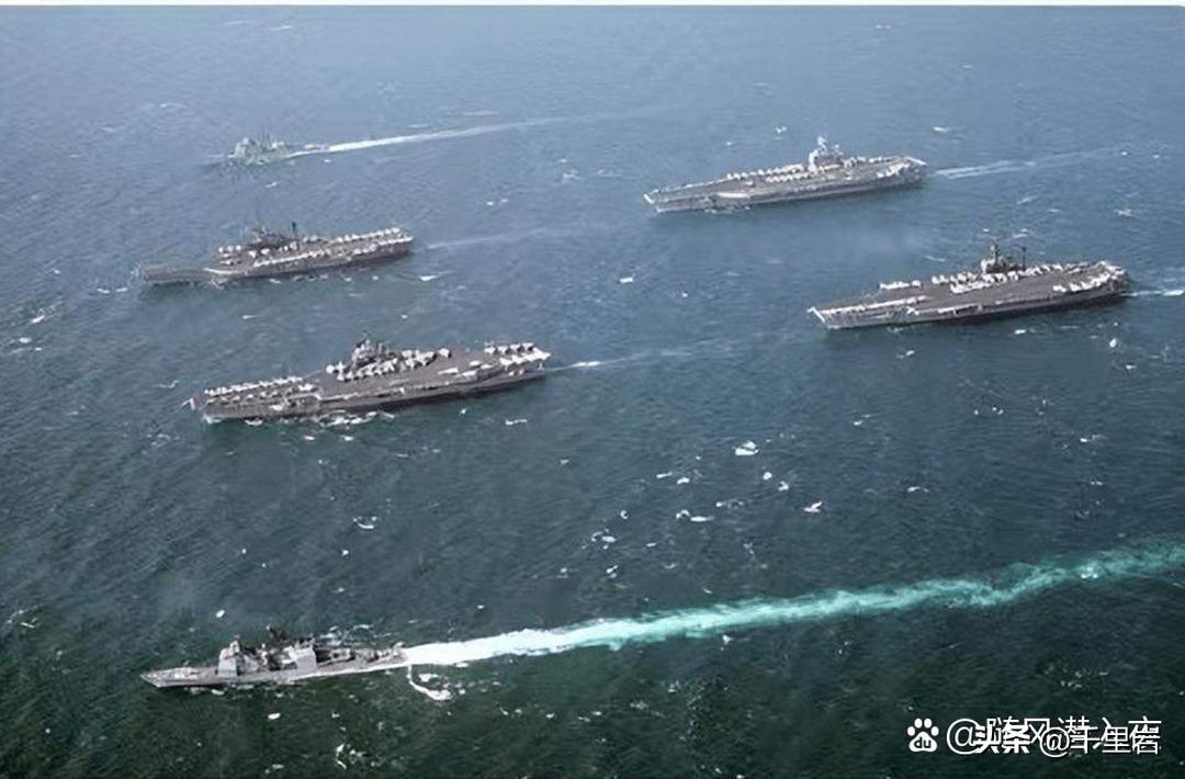 #美军第三艘航母拟部署中东有何意味#意味着美国可能拿不出第4条航母了呗……
又一