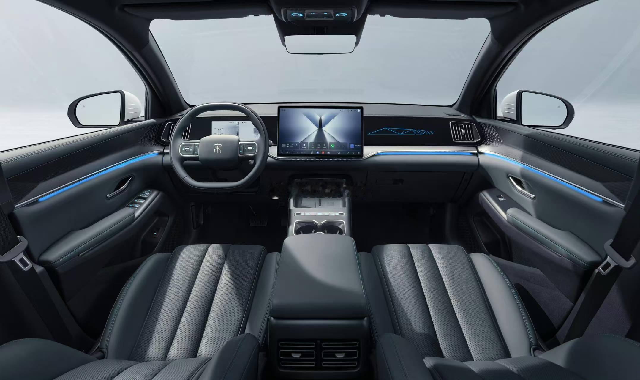 纯电续航301km！宋Pro DM-i飞驰版上市9.99万起售插混SUV战场也卷