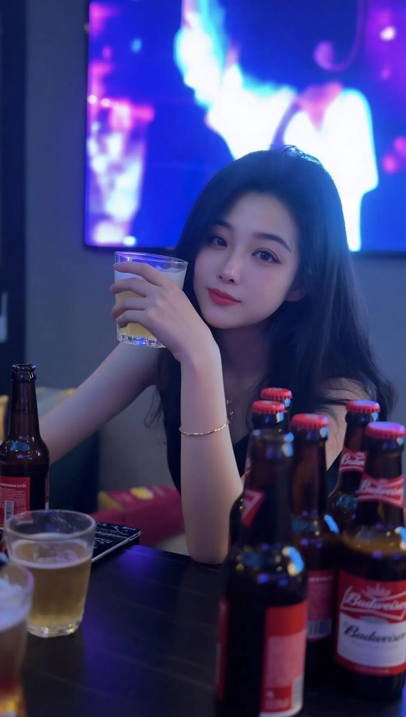 喝一杯🍺解千愁