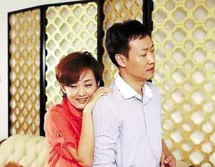 辛柏青凭借出色的演技荣获北京国际电影节最佳男主角奖。他不仅演技很棒，而且 出道以