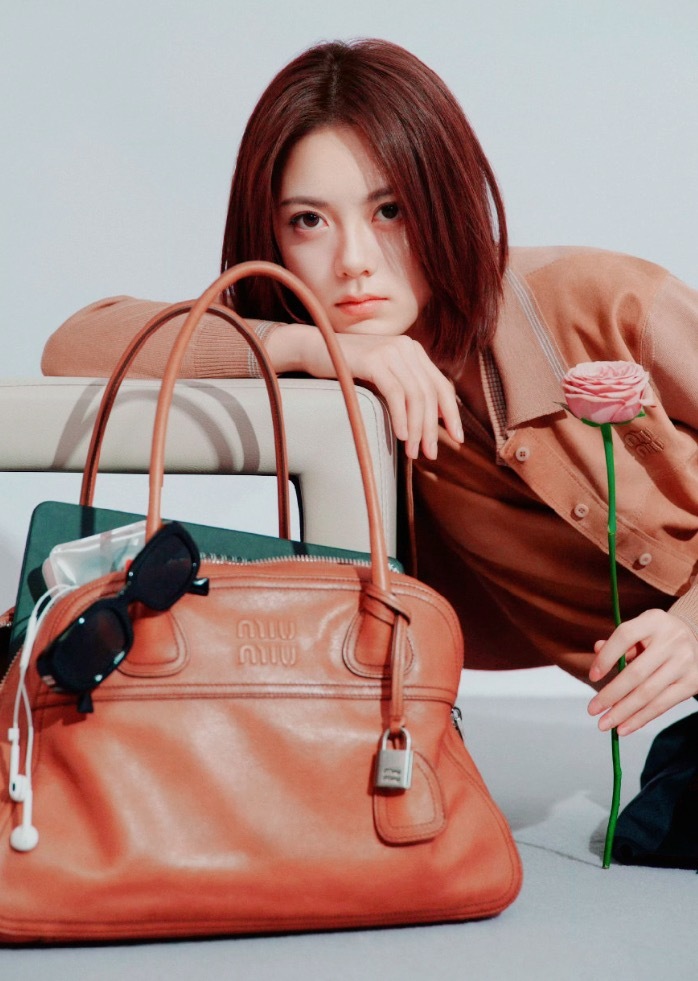 《一念江南》女主人选至今还在反复拉扯，爱奇艺一开始想找宋祖儿、王玉雯这些熟人救场