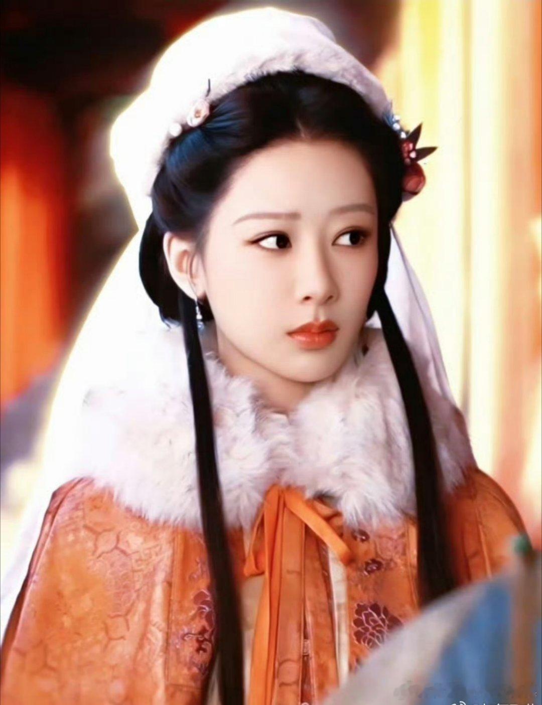 杨紫杨紫李祯 杨紫家业 出身于制墨世家，面对家族的衰落与外界的重重困境，李祯 以