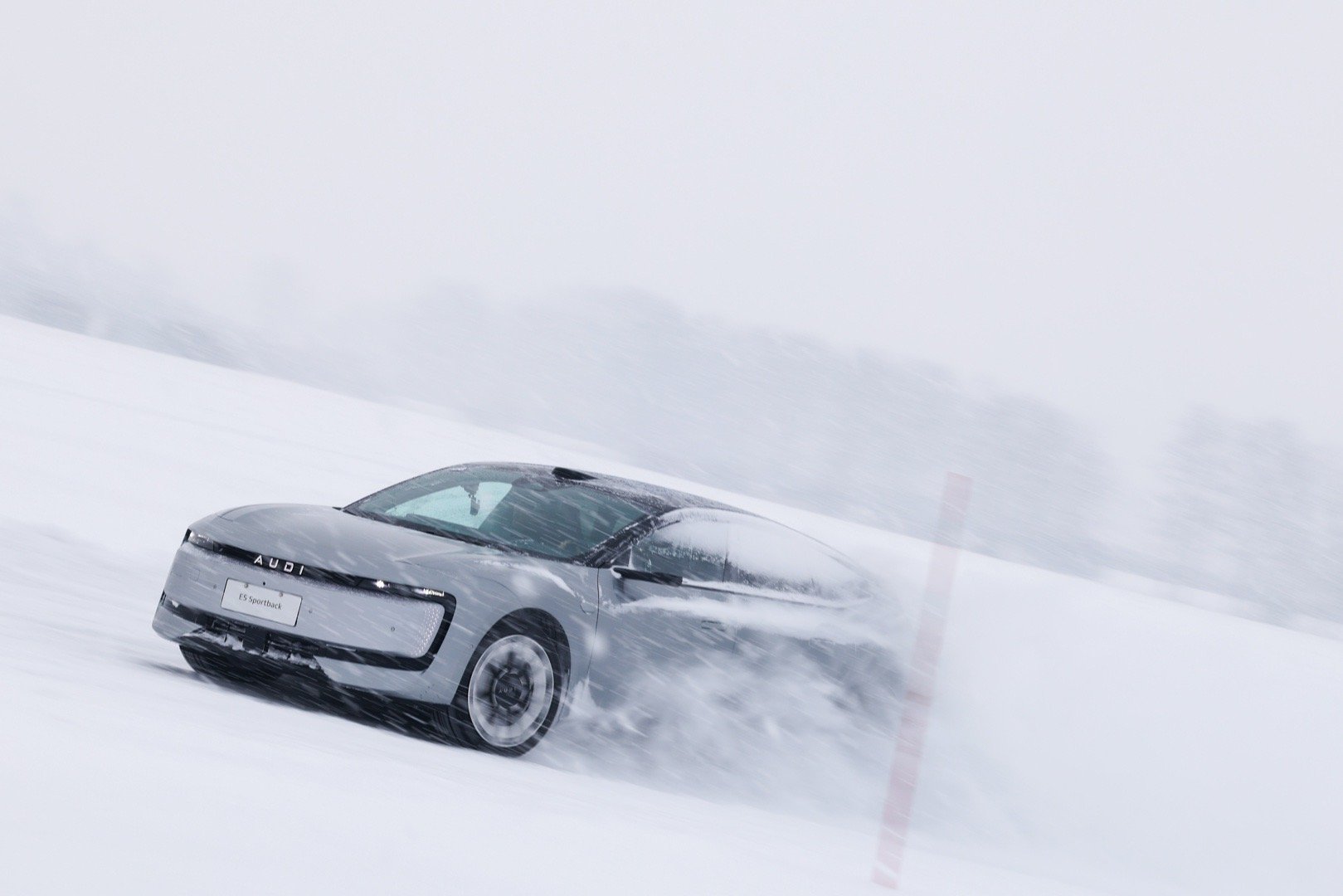 第一次感受东北真正意义的大雪AUDI E5 Sportback 让我们感受Dan