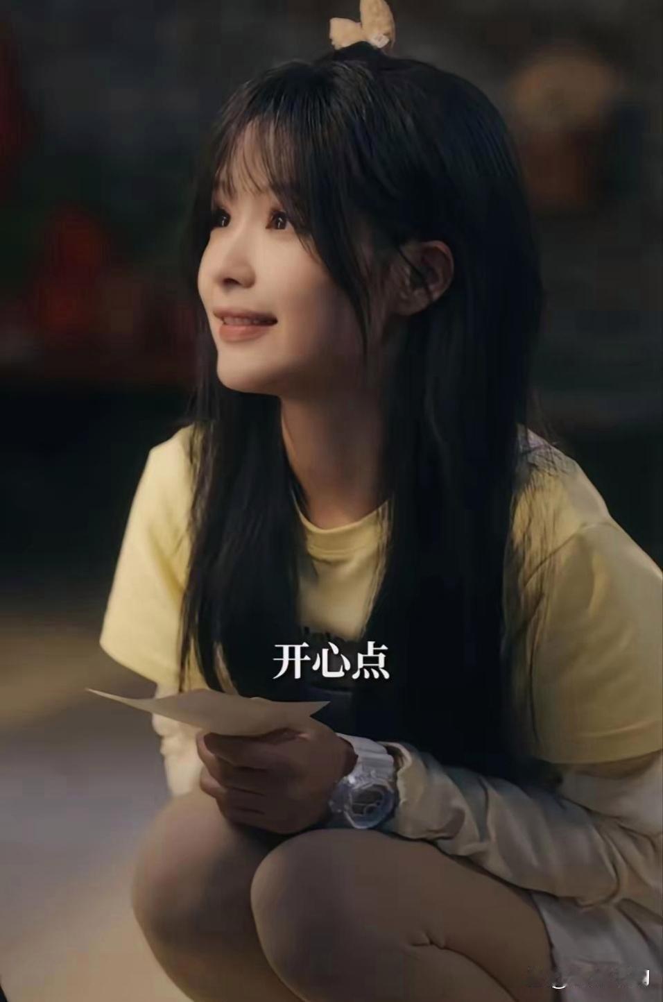 余茵个‎子是真矮，站﻿‏王凯沐旁边‎⁠就像个﻿迷你手⁠﻿办一样⁠。 