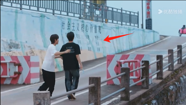 《归棹》能过审的原因找到了，裤子在这条路上属于是九死不悔型人才[淡淡的]在哪里被