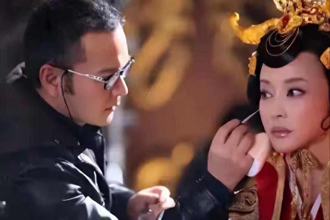 75岁刘晓庆再次挑战女皇角色，虽然年龄不被网友看好，但是她仍然信心满满！

 这