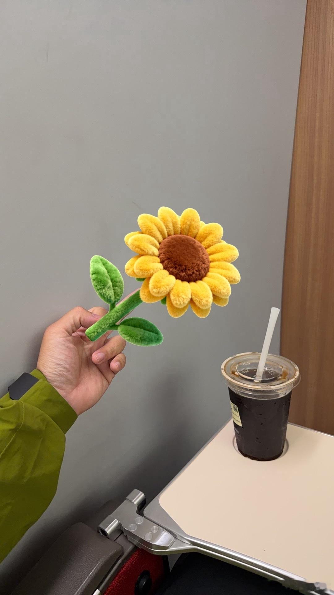 看到有些博主在洗这种黑水军的行为…尴尬的不行…何必呢？即使有利益相关但你可以假装