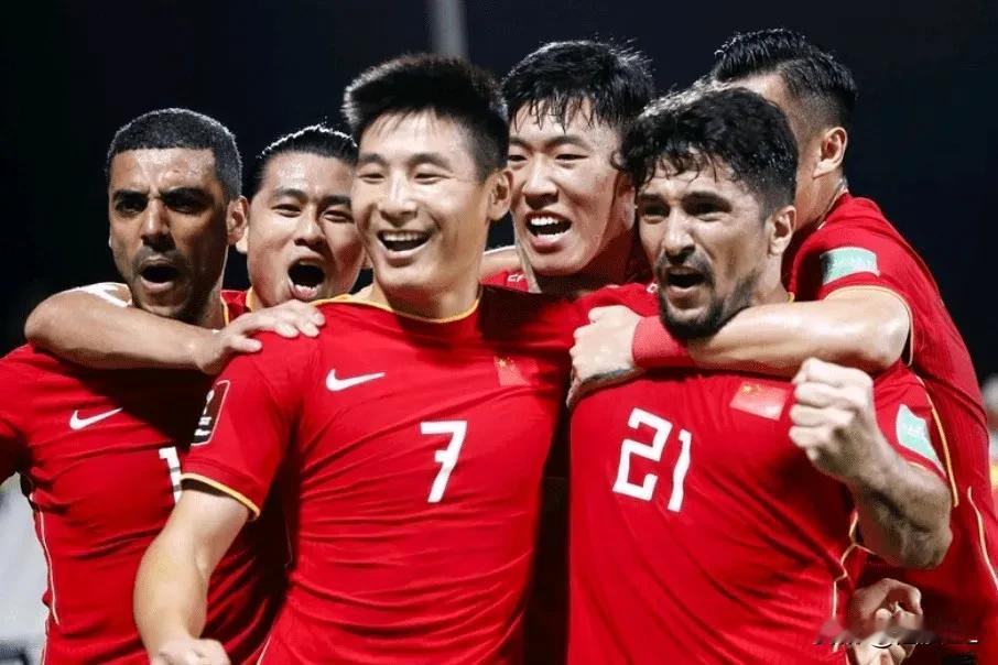 妥妥的送分童子，国足何惧之有？韩国队主场5:0新加坡，泰国客场3:1新加坡，国足