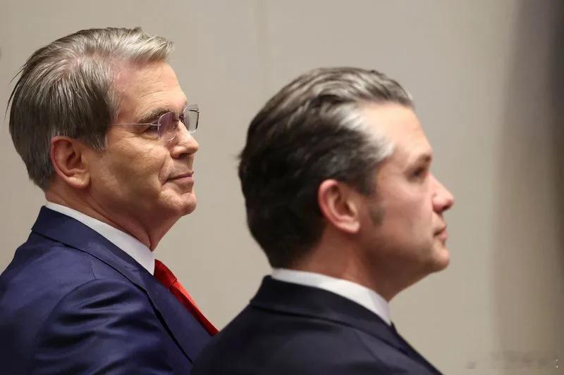 【贝森特表示，美国海军可以与国际联盟一起在霍尔木兹海峡为船只护航】[“国际联盟”