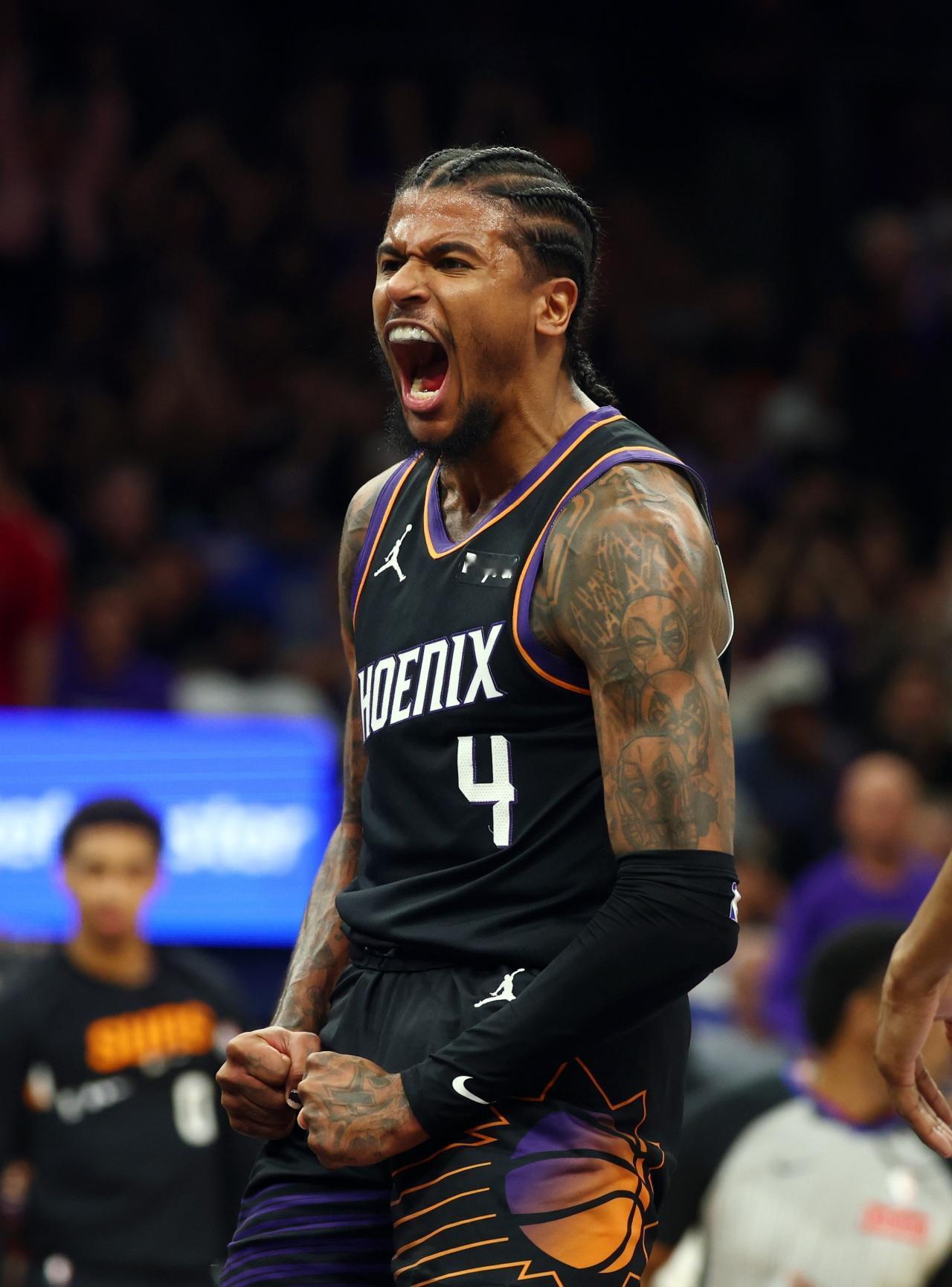 库里16中4，杰伦格林连续35+，勇士96-111太阳惨遭淘汰，谈三件事！
1、