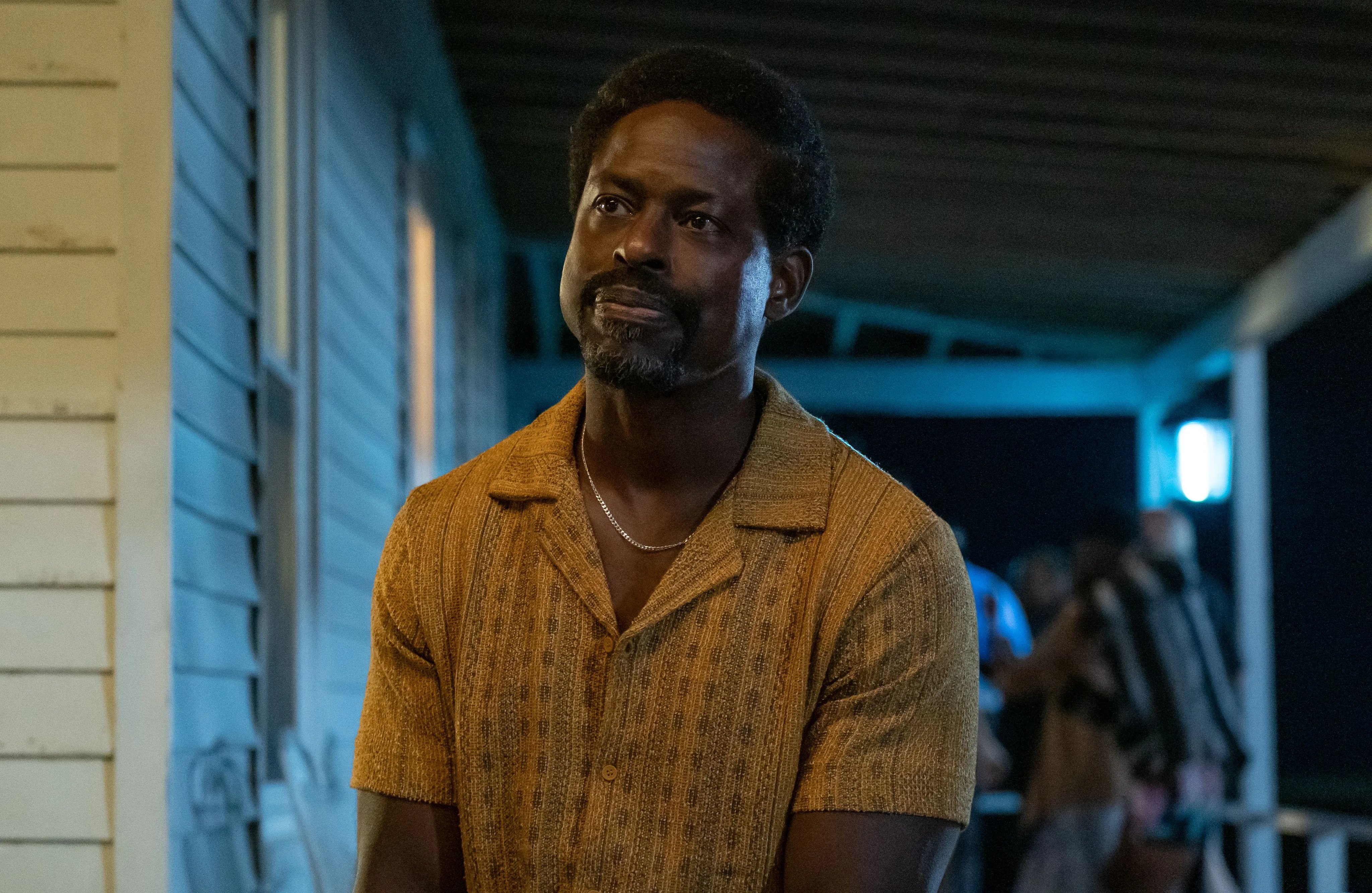 斯特林·K·布朗（Sterling K. Brown）拒绝了在《黑袍纠察队》（T