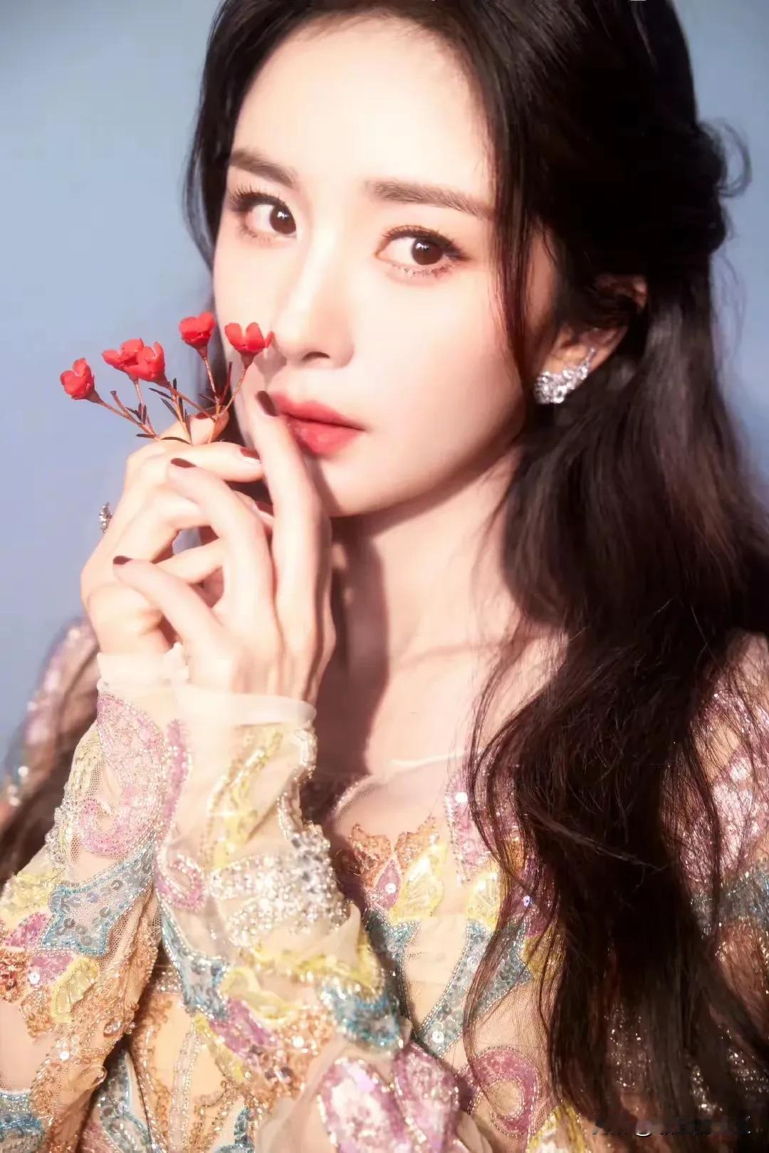 杨幂美图分享杨幂绝美瞬间 杨幂美翻了 杨幂超绝姐 杨幂国色天香 美女明星照分享 