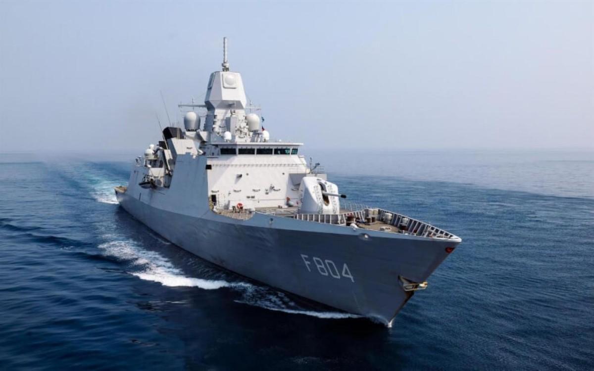 近期，荷兰海军舰载直升机非法闯入我国西沙领空，引发南海新一轮海上博弈。不同于以往