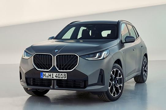 日前，全新一代宝马X3官图发布。外观方面，全新一代宝马X3采用了全新的设计风格，