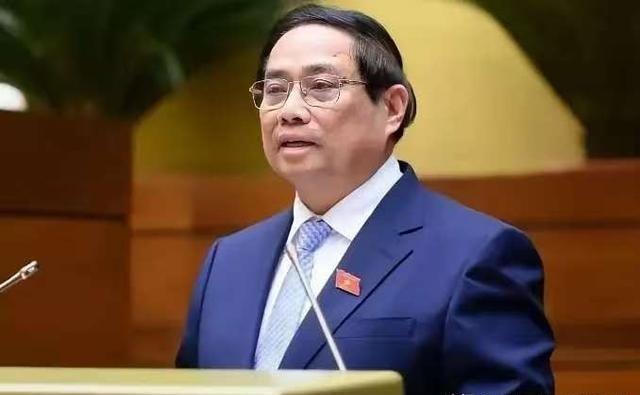 中日关系紧张之际，越南派遣军舰穿越台湾海峡，12月11日越南外交部发言人表示：任