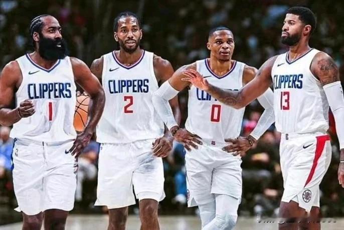 快船故意输给太阳，表面上是放水送人情，实际上却是为了除掉湖人和勇士。
在快船10