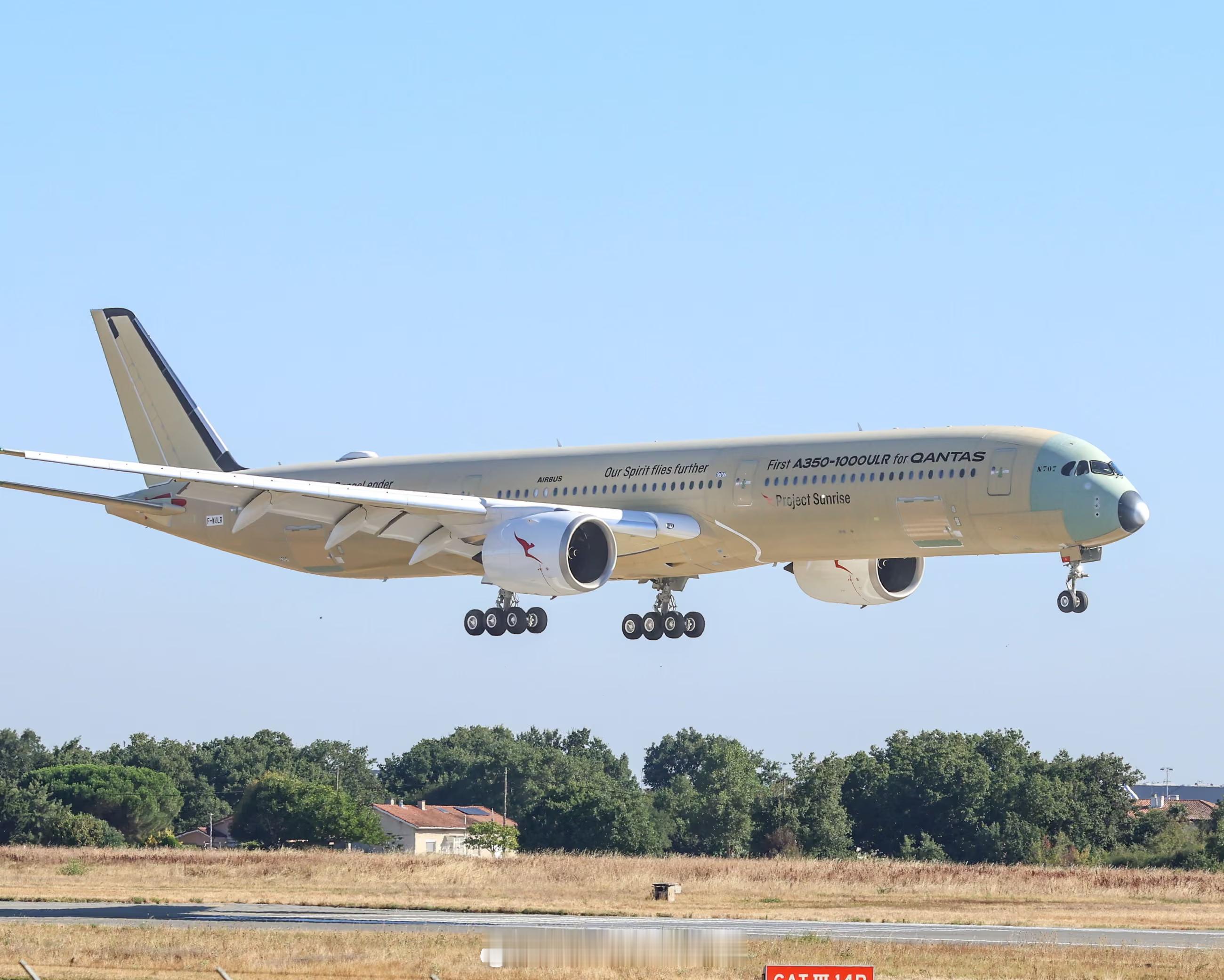 【A350完成24小时不经停试飞】据《卫报》报道，澳航“日出计划”首架空客A35