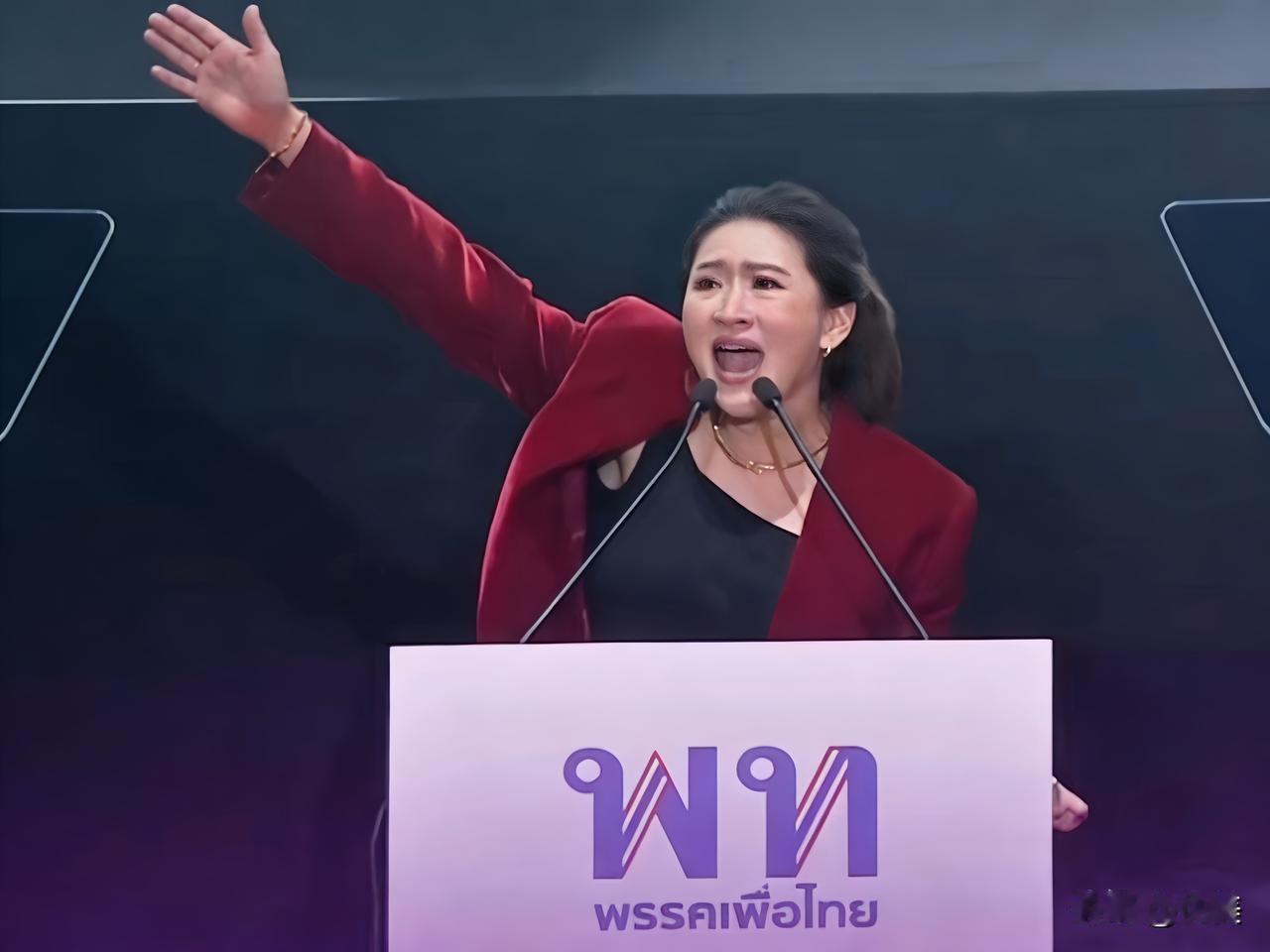 这也太讽刺了！

前脚刚在10月26日东盟峰会期间把“和平联合声明”签了，墨迹还