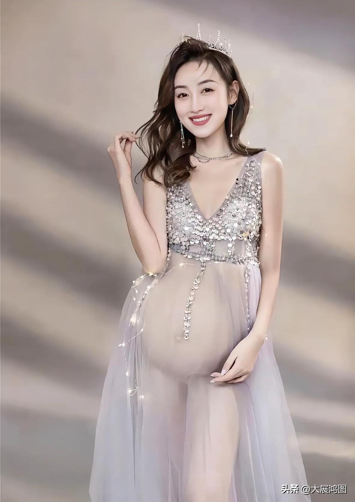 梦幻公主风范，闪耀的礼服搭配皇冠，优雅迷人！👑✨💃粉色公主礼服 皇冠纱裙照 