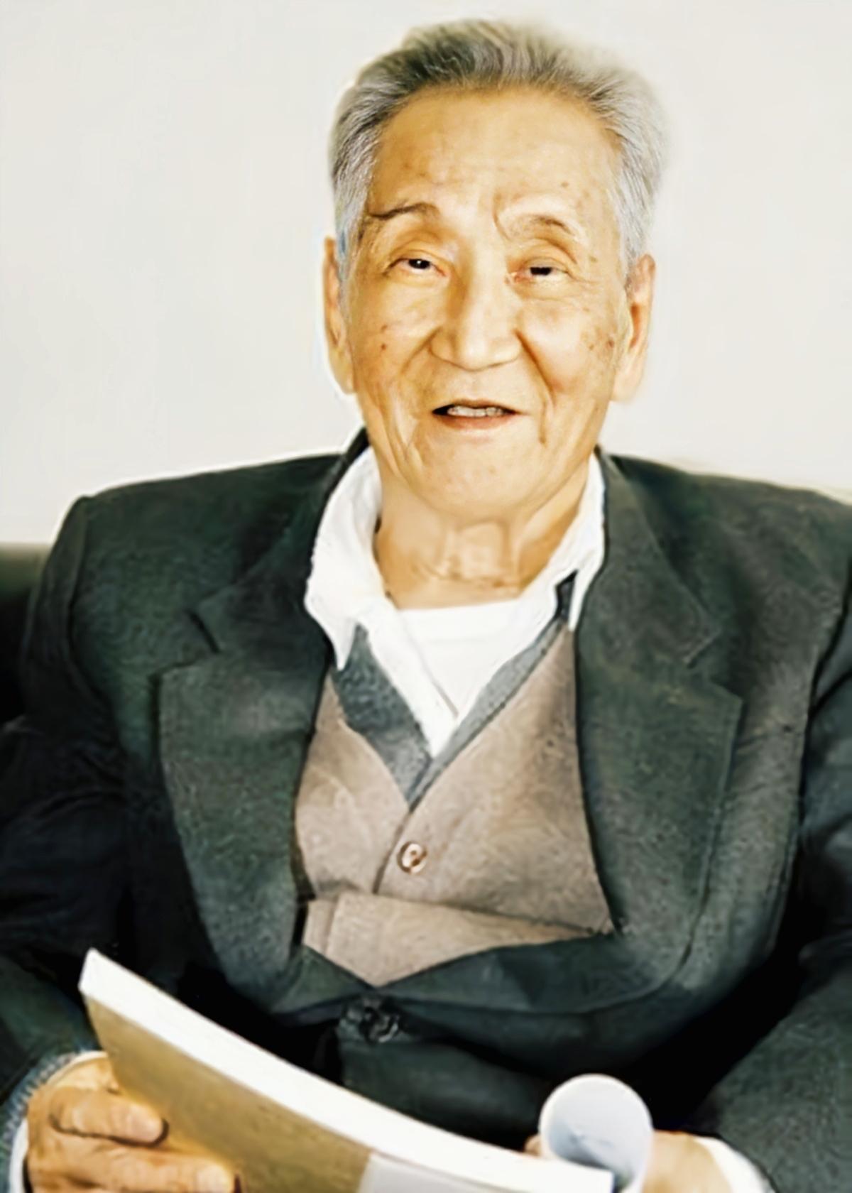 他是深圳第一任市委书记，改革开放，破冰改革，敢为人先，深受中央器重，活到了96岁