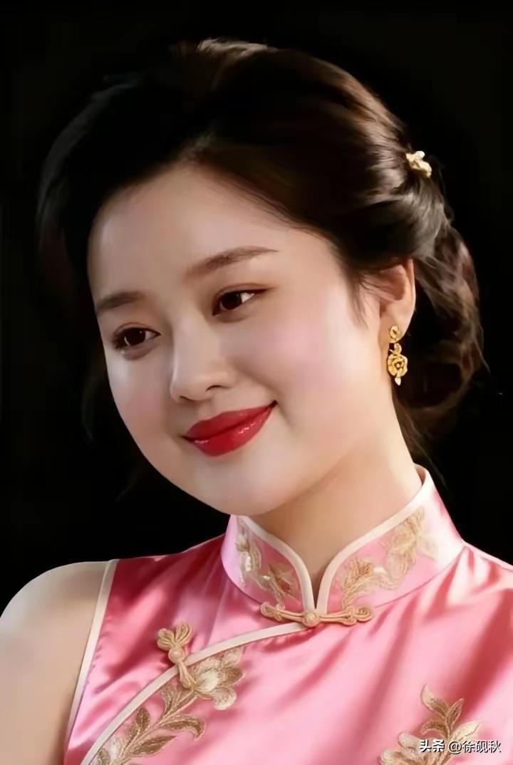 微胖女人，韵味独特。
肤白貌美，丰满性感。
风姿绰约，心宽体胖，
雍容华贵，心情