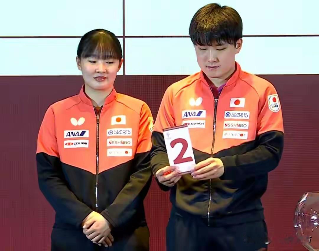 随着中国队8-4击败瑞典队，韩国队8-5战胜克罗地亚队，国际乒联混合团体世界杯四