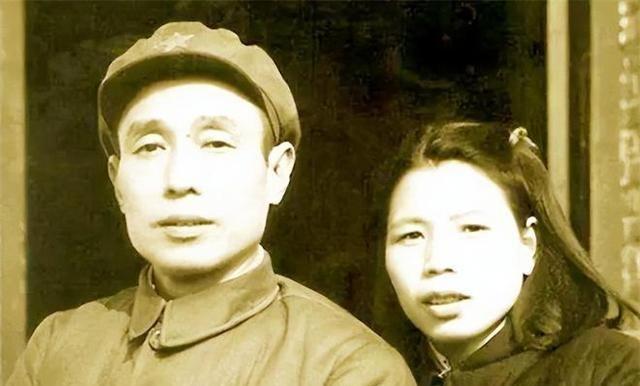 1979年，李赤然少将恢复名誉，回南京军区索要工资，空军司令员不满：老家伙平反了