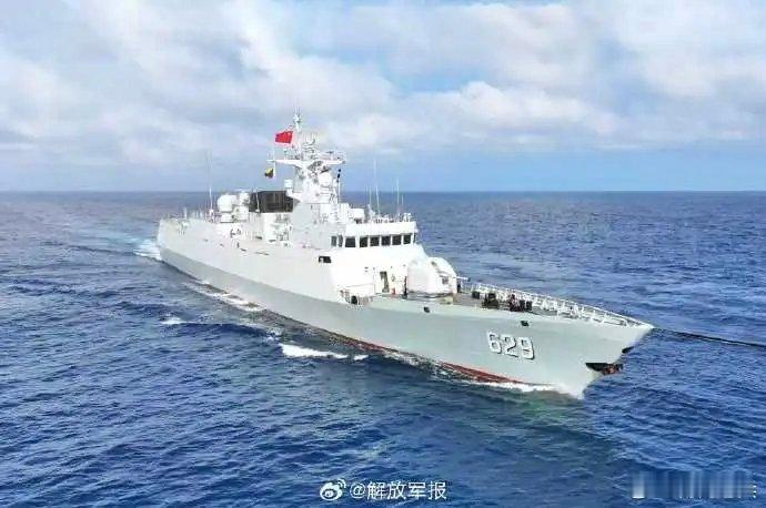 我是一个兵 【强军早报 】军事早知道1、近日，南部战区海军某护卫舰支队开展全训考