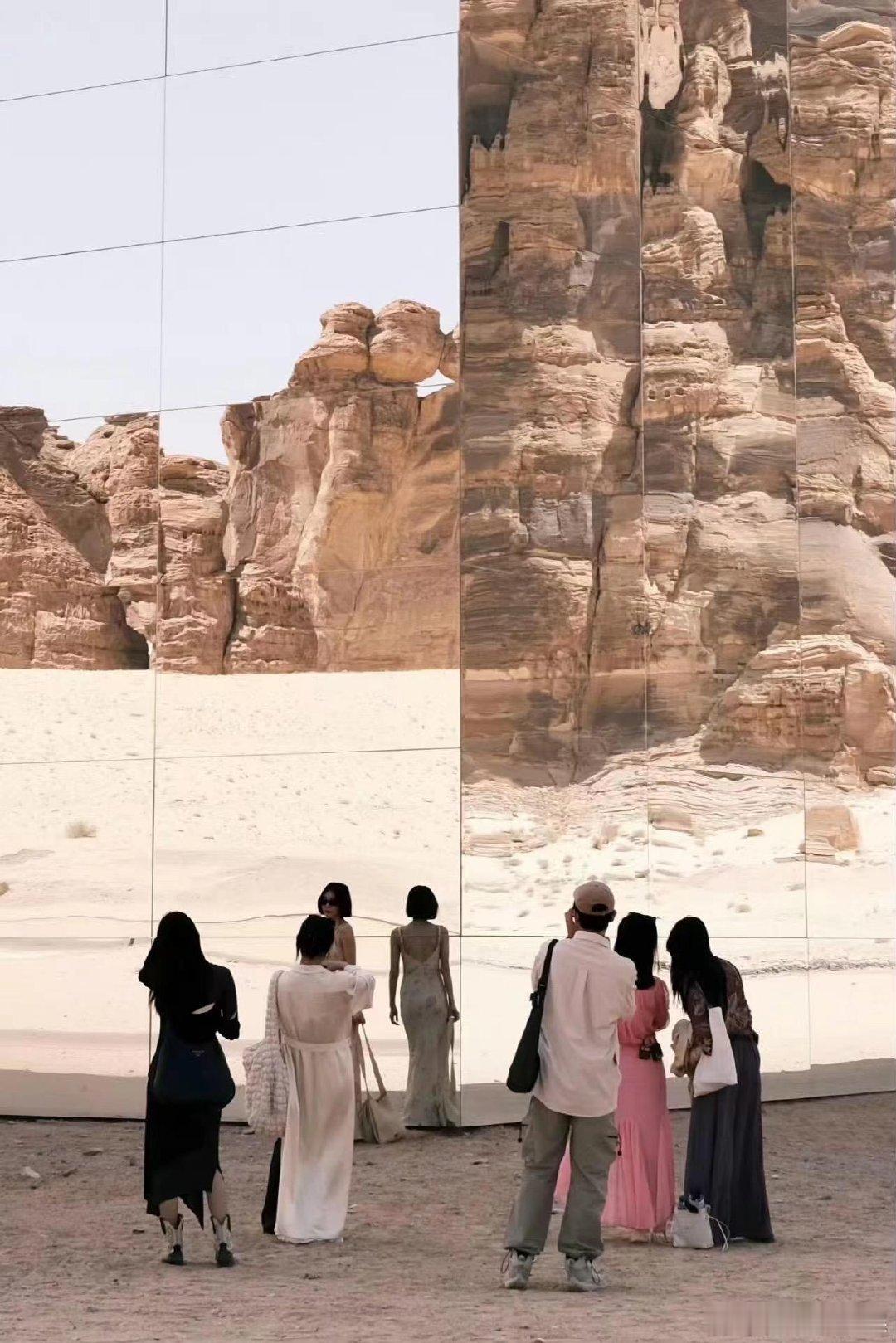 #花少团旅行搭子具象化#能够在这样的团队中一起旅行也是一件非常快乐的事情，知道对