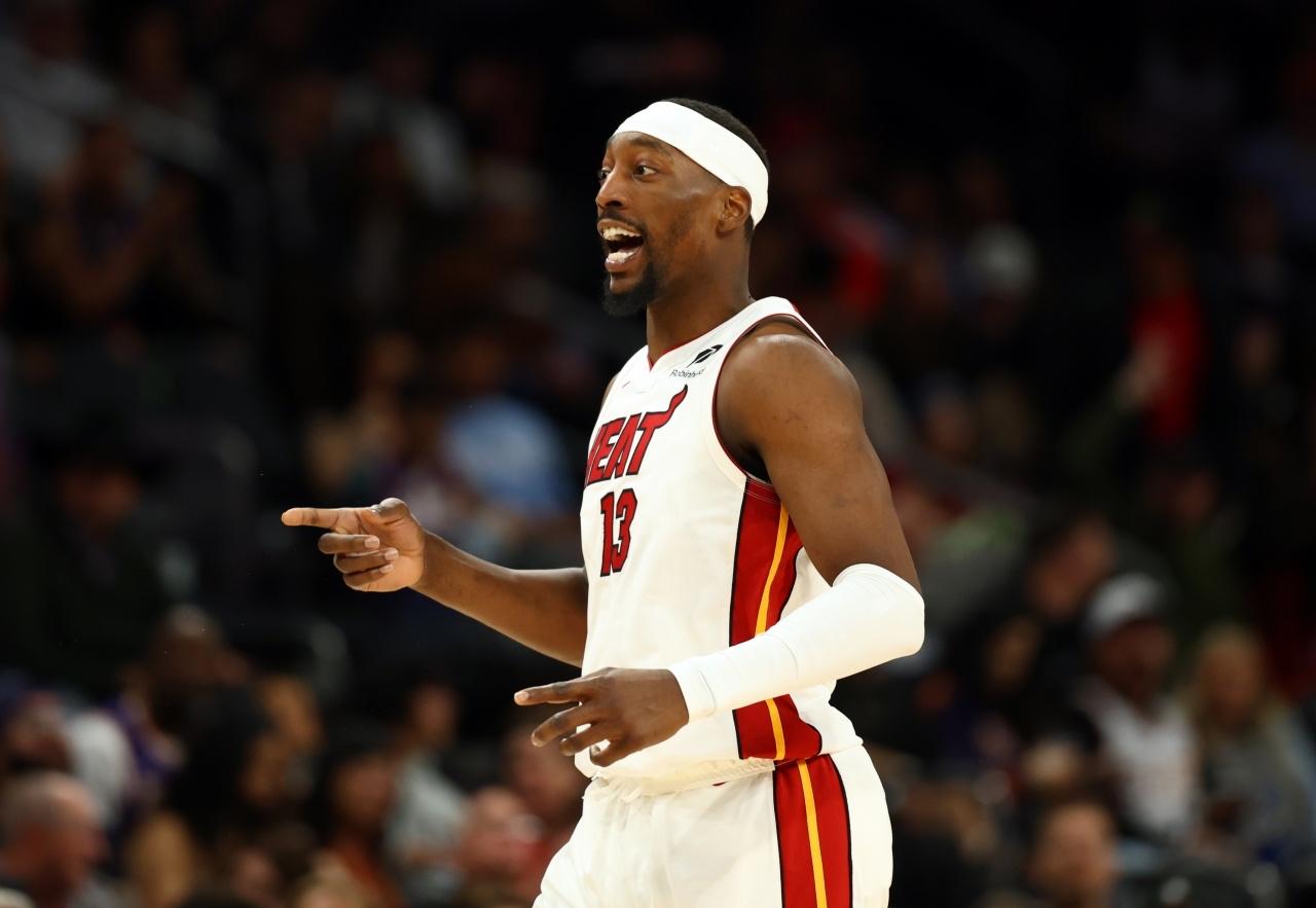 一不留神见证历史了，热火队阿德巴约今天拿了83分，NBA历史第二高分。平凡的周三