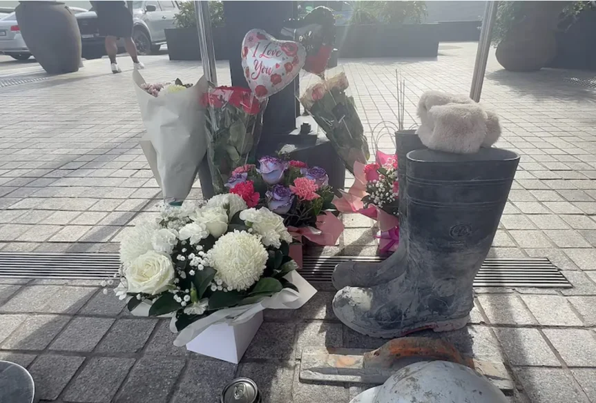 悉尼男子在购物中心挥舞砍刀，被警察击毙