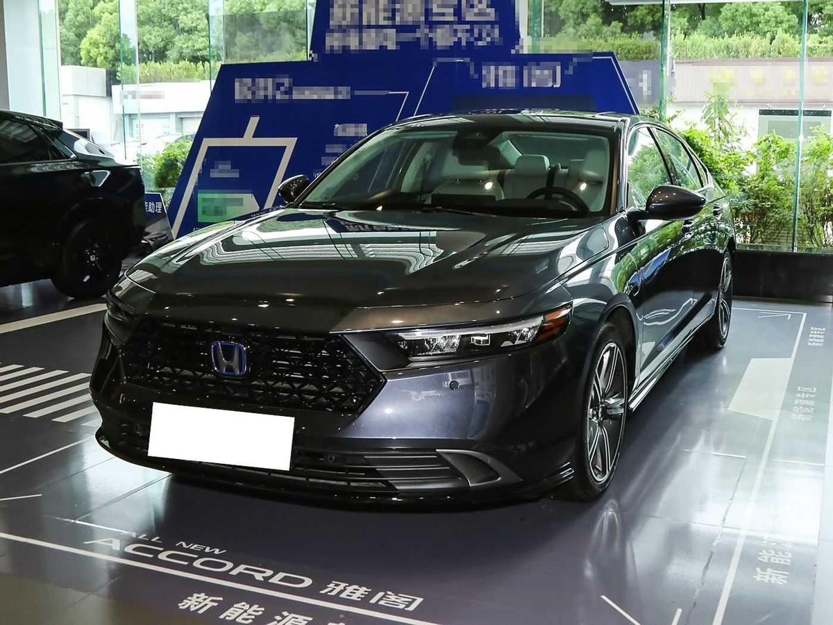 雅阁PHEV改款涨价，值得买吗？

首先看看它的外观变化，新款雅阁PHEV的外部