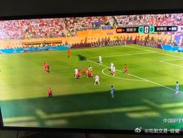 主要观点周五和周末都说了。昨天两点半爬起来看球，怪累的。我们坚持世界杯之后看真章