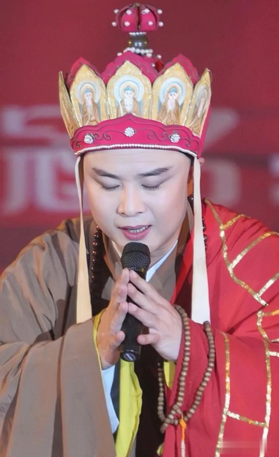 “女儿国国王”朱琳，聊起徐少华时忍俊不禁:他啊，是一个很腼腆的男人，看到漂亮女演