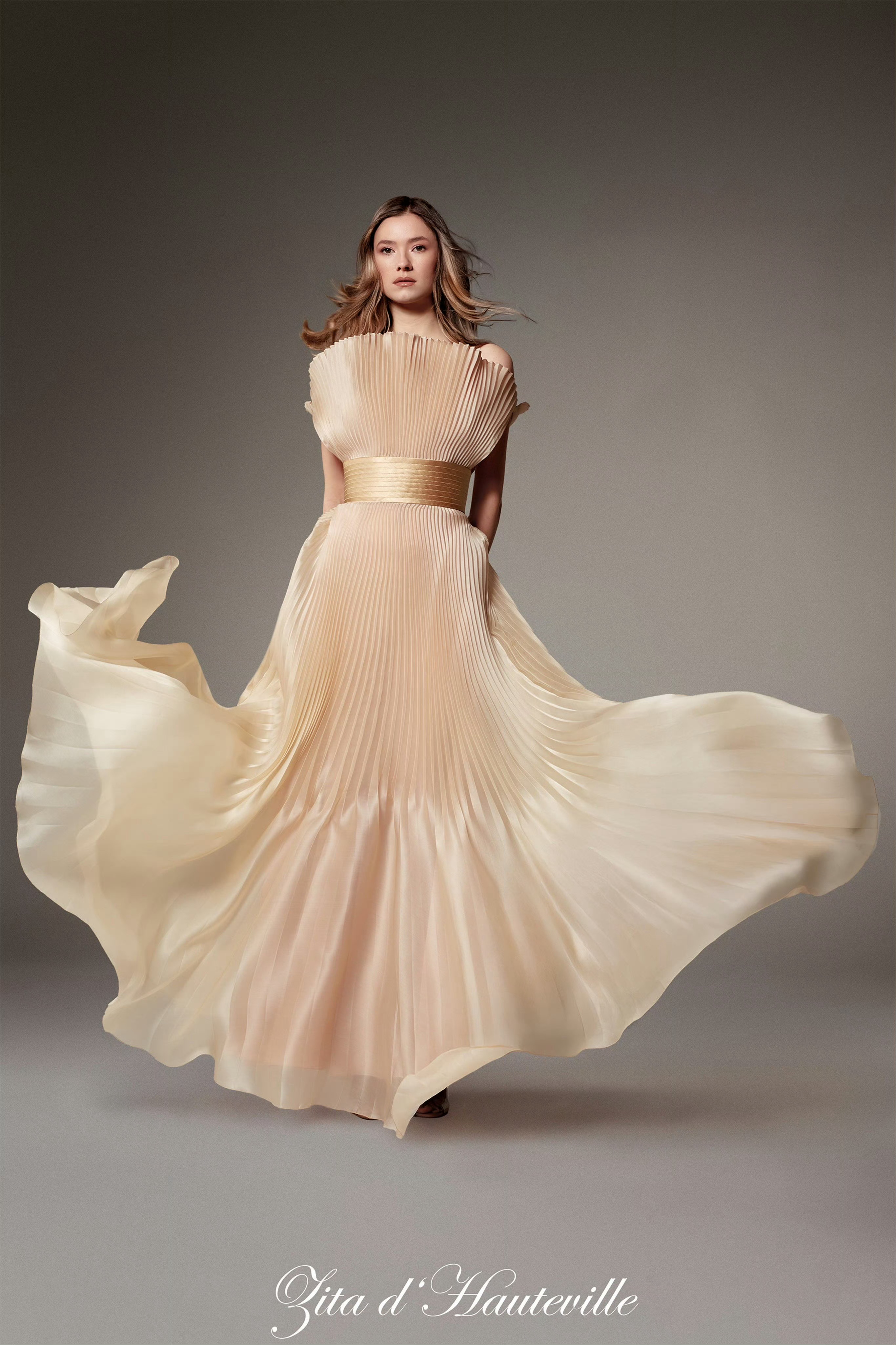 迪丽热巴新高定Alexis Mabille 2025 春夏高级定制系列，美神降临