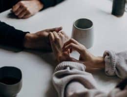 一个人的成熟是怎么样的一个人成熟的标志，是懂得为结果善后。最近，我启动再审的案子