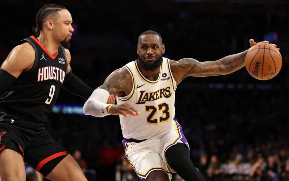 #NBA# 北京11月20日，NBA常规赛，湖人以105-104战胜火箭。本场比
