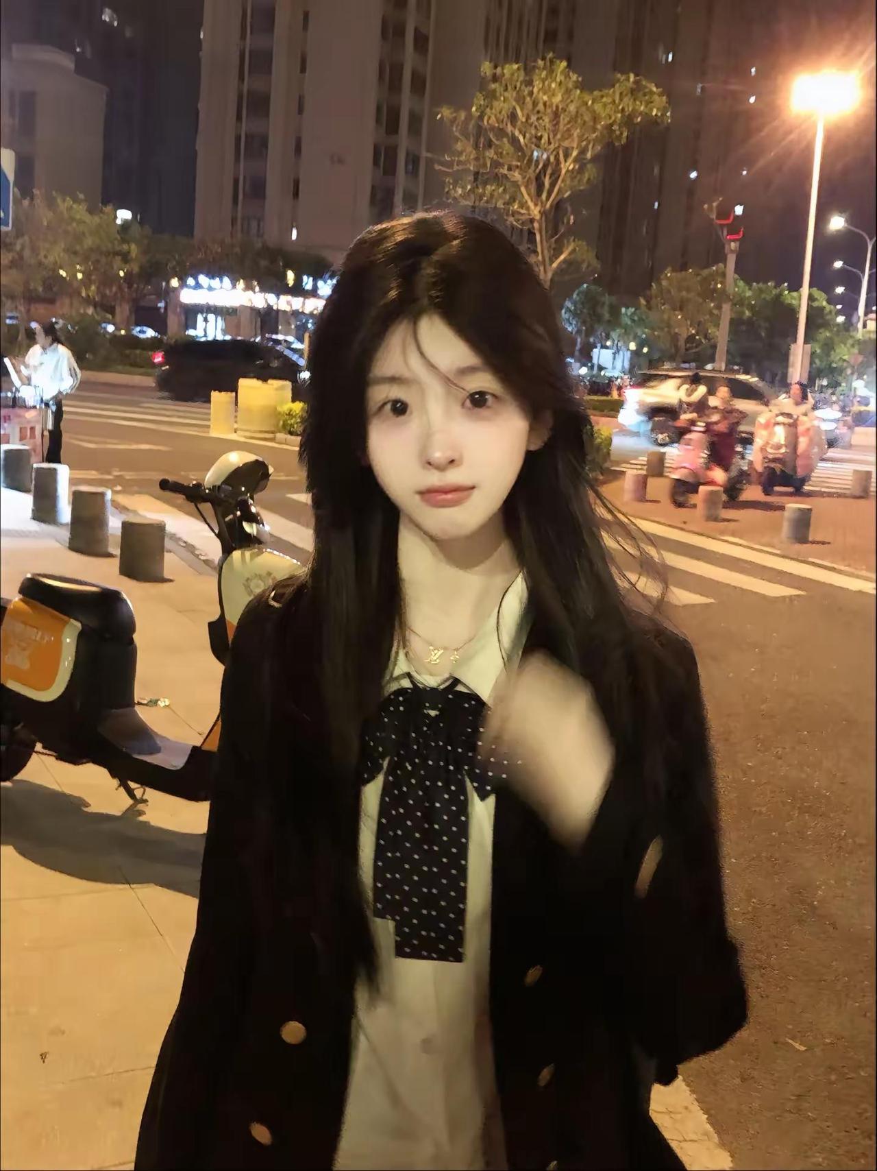 凌乱的刘海