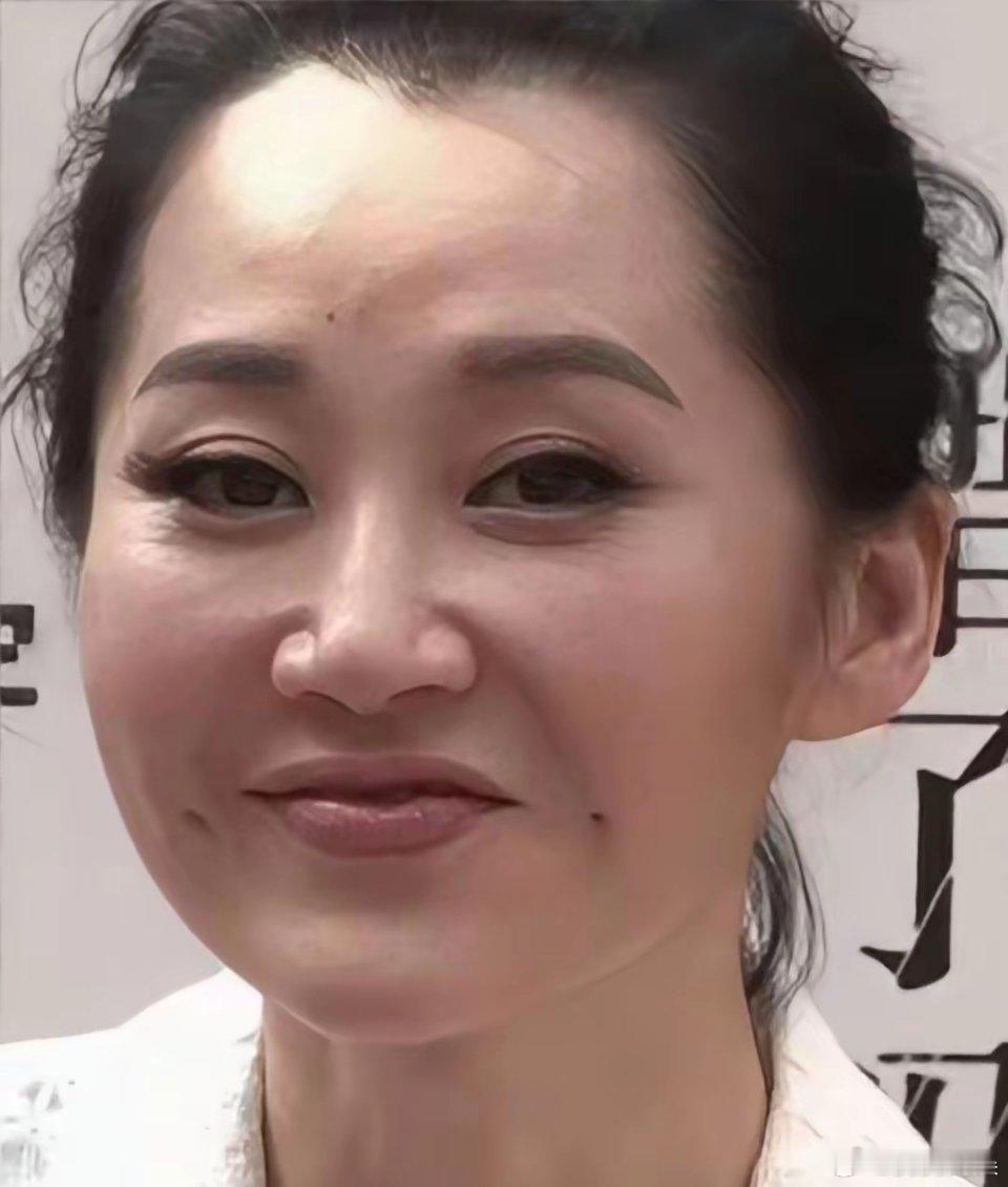 56﻿‎⁠岁许晴⁠生图曝‏光﻿‌，⁠‌⁠没开美颜‌﻿也没加滤镜，⁠⁠真实⁠⁠状态