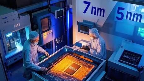 美国：绝不允许把使用美国技术的光刻机，卖给中国！中国：绝不允许把使用中国稀土的光